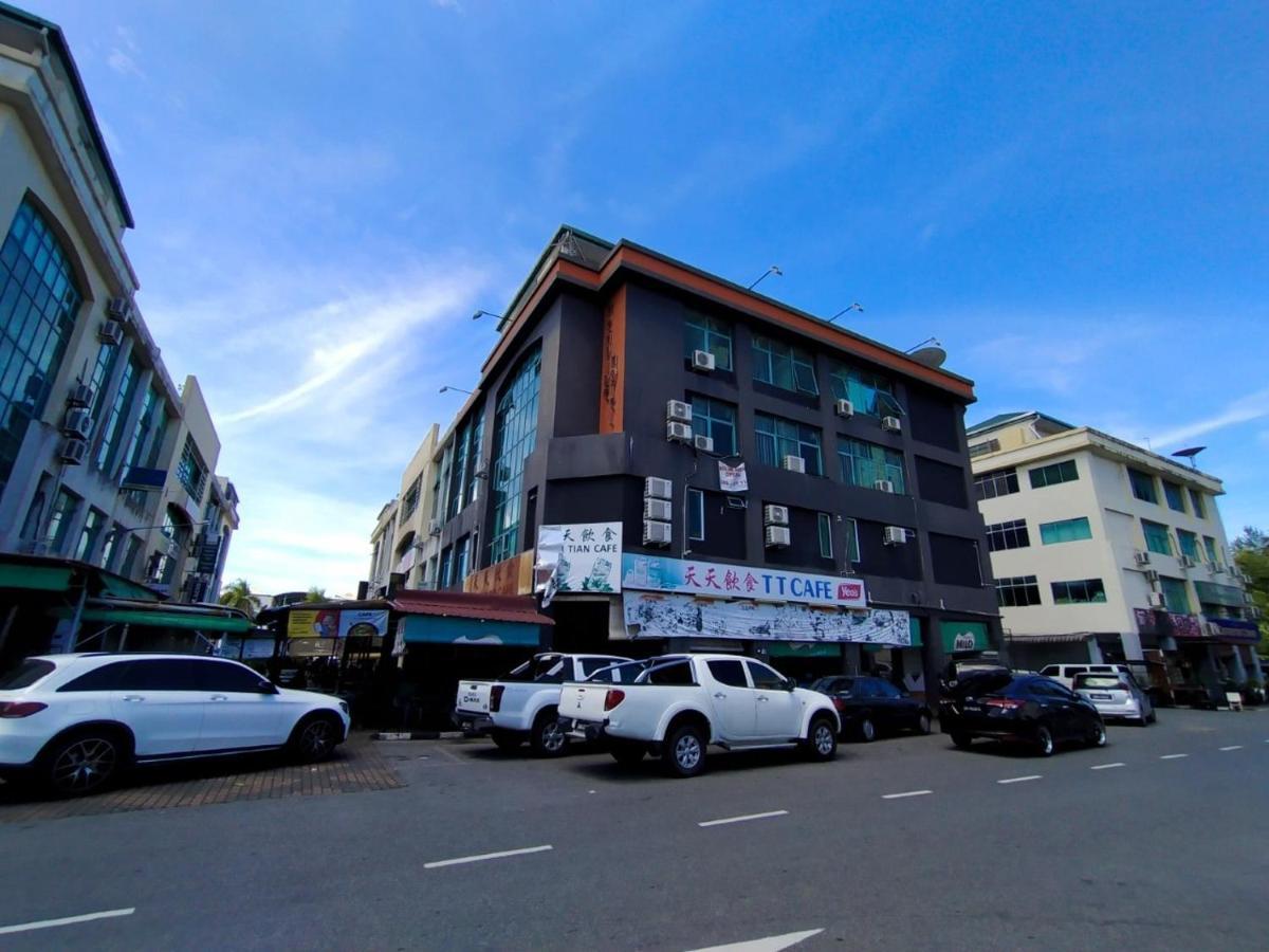 Super Oyo 90668 Joy Inn Miri Exterior foto
