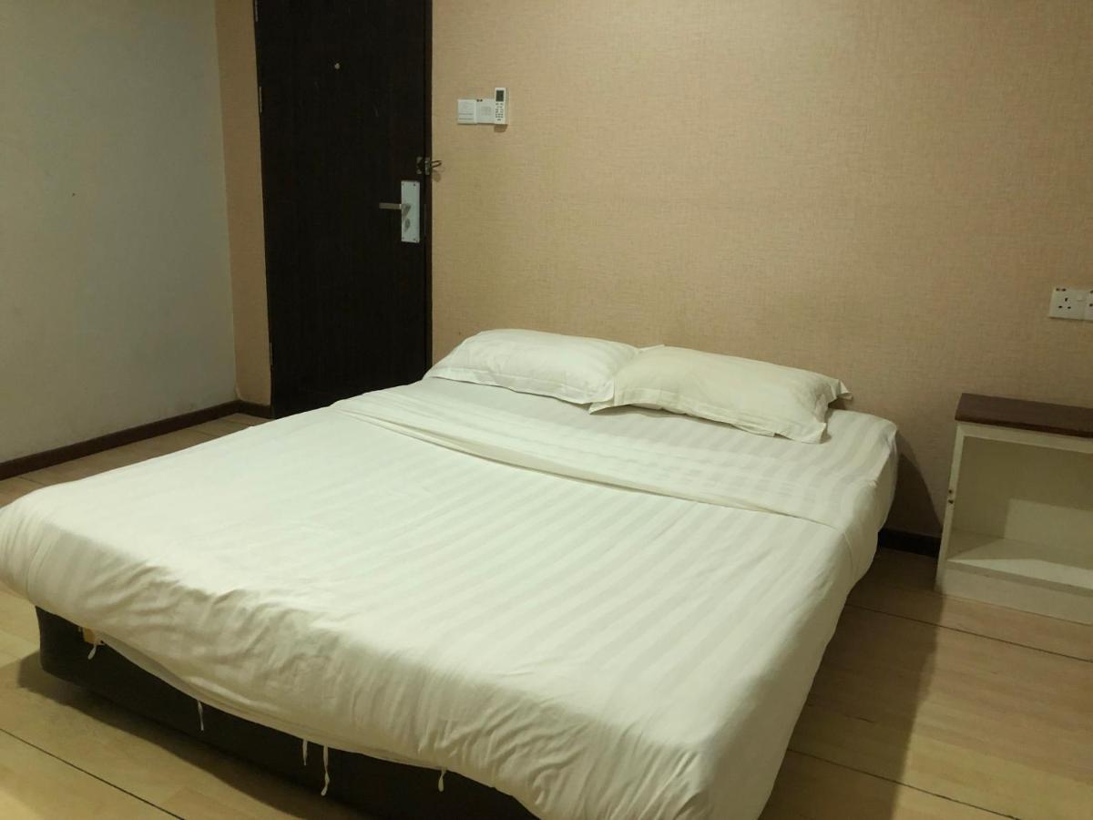Super Oyo 90668 Joy Inn Miri Exterior foto