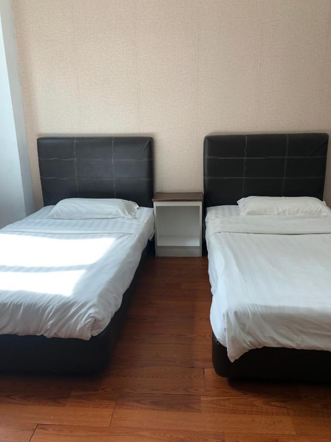 Super Oyo 90668 Joy Inn Miri Exterior foto